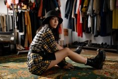 What Are the Pros and Cons of Shopping for Vintage Clothes